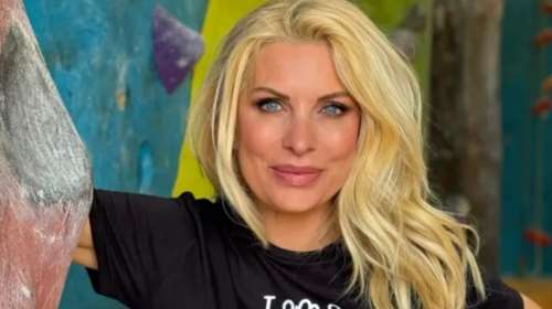 Στη βάφτιση της Μαρίνας Παντζοπούλου: Η μοναδική φωτογραφία που δημοσίευσε η Ελένη Μενεγάκη με τα τέσσερα παιδιά της