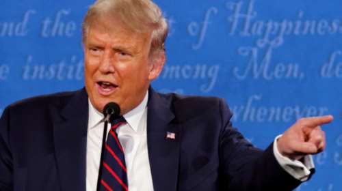 Νέα ειρωνεία Τραμπ: Κανένας δεν θέλει για πρόεδρο τον &quot;νυσταλέο&quot; Μπάιντεν