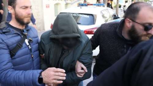 Βιασμός ανήλικου αγοριού στην Κρήτη: Στις φυλακές Τριπόλεως ο 66χρονος λυράρης - Στη δημοσιότητα τα στοιχεία του