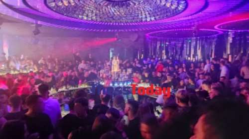 Κορονοπάρτι στη Βουλγαρία: Dj, trapper και γλέντι μέχρι το πρωί στα πάρτι χιλιάδων Ελλήνων στο Μπάνσκο [εικόνες - βίντεο]