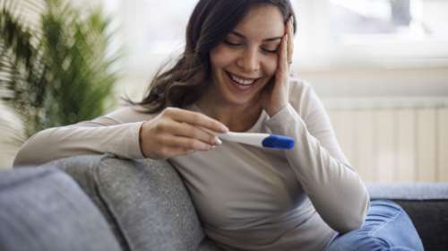 Μόλις έμαθες ότι είσαι έγκυος; 5 πράγματα που οι γυναικολόγοι προτείνουν να κάνεις άμεσα