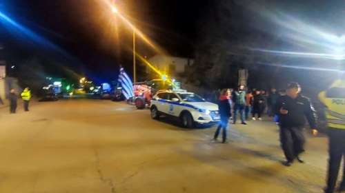 Αγρότες: Απέκλεισαν το Τελωνείο Ευζώνων -Ένταση στα Ιωάννινα όταν αποπειράθηκαν να κλείσουν το δρόμο