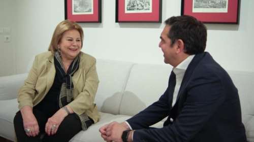 Συνάντηση Αλέξη Τσίπρα με τη Λούκα Κατσέλη: Υποψηφιότητα που εκπέμπει το μήνυμα της ενότητας