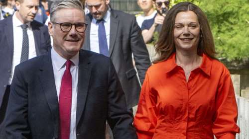 Λαίδη Βικτόρια Στάρμερ: Η νέα Πρώτη Κυρία της Βρετανίας δεν είναι μόνο σύζυγος Πρωθυπουργού - Aπό την Νομική στο NHS