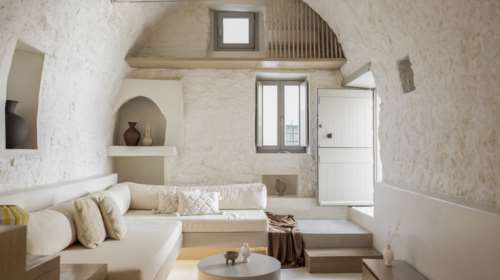 Παίζοντας με την παράδοση και το φως στην Αστυπάλαια - Δύο κατοικίες στο πιο &quot;κυκλαδίτικο&quot; νησί των Δωδεκανήσων