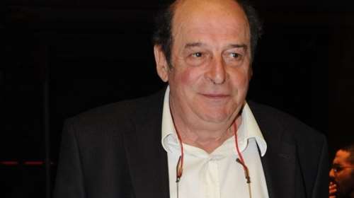 Μανούσος Μανουσάκης: Η λογοτέχνης μητέρα, η θεία Ειρήνη Παπά και ο εξάδελφος Αίας Μανθόπουλος