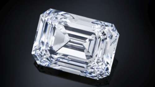 Alrosa Spectacle: Το διαμάντι των 101 καρατίων &quot;στο σφυρί&quot; σε δημοπρασία στη Γενεύη