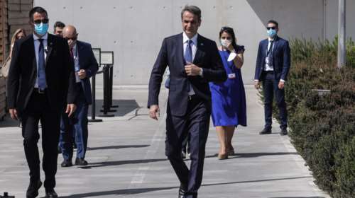 Μητσοτάκης στο Reuters: Θα επιστρέψω στη μεσαία τάξη όσα της πήρε ο Τσίπρας - Η ανάκαμψη θα είναι βιώσιμη και δίκαιη