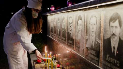 Τσέρνομπιλ - Μαύρη επέτειος: Γονείς έθαψαν τα παιδιά τους, γυναίκες είδαν τους άντρες τους να λιώνουν ζωντανοί