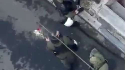 Επέτειος Γρηγορόπουλου: Απλή επίπληξη στον αστυνομικό που κατέστρεψε την ανθοδέσμη