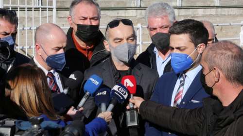 Δολοφονία Άλκη: Συνταρακτικός ο πατέρας - &quot;Δέχομαι τη συγγνώμη των δραστών, δεν είχαν την ευκαιρία να τον κάνουν φίλο&quot;