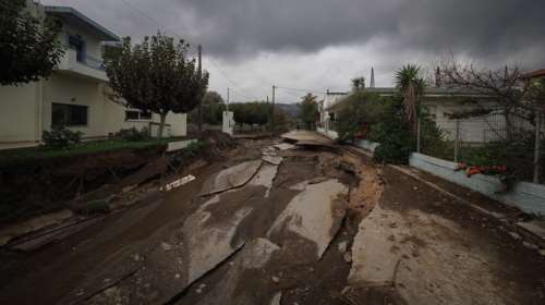 Κακοκαιρία &quot;Μπάλλος&quot;: Μήνυμα του 112 στους κατοίκους της Πάτρας