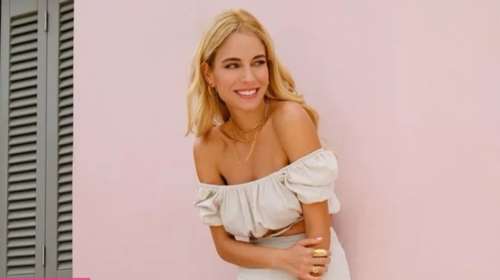 Δούκισσα Νομικού: Φόρεσε τα flat σανδάλια που ταιριάζουν με όλα τα καλοκαιρινά σύνολα