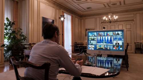 Σε εξέλιξη η κρίσιμη τηλεδιάσκεψη των ηγετών της ΕΕ - Οι πρώτες εικόνες