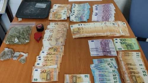 Ναρκωτικά, όπλα, εικονικές επιχειρήσεις, ακάλυπτες επιταγές: Το κατηγορητήριο για σπείρα που έριχνε κοκαΐνη και κάνναβη στην Αθήνα