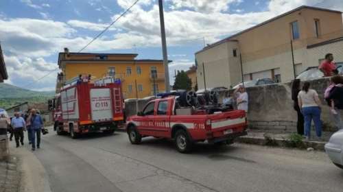 Ιταλία: Αυτοκίνητο έπεσε σε κήπο παιδικού σταθμού στην Λ&#39; Άκουιλα - Τέσσερα παιδιά τραυματίστηκαν, ένα σοβαρά