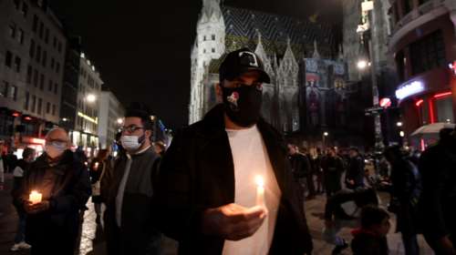 Επίθεση Βιέννη - Μαρτυρία Ελληνα: &quot;Από τύχη δεν υπήρχαν Έλληνες στα θύματα&quot; - &quot;Είμαστε κλεισμένοι στα σπίτια μας&quot;