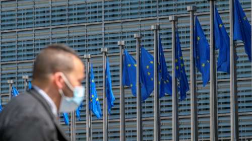 Κορονοϊός: Η Κομισιόν καλεί τις χώρες - μέλη της ΕΕ να επιταχύνουν τον εμβολιασμό - Ανησυχία για τις μεταλλάξεις του ιού