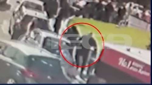 Κρήτη: Η στιγμή που οδηγός χτυπά ανήλικο γιατί του έκανε… παρατήρηση για διάβαση - Βίντεο ντοκουμέντο