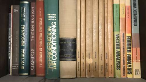 Τα top10 βιβλία που αγοράσαμε στην καραντίνα- Στην κορυφή τα βιβλία αυτοβελτίωσης και ο Χάρι Πότερ
