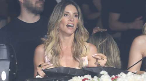 Η Αθηνά Οικονομάκου στο πάρτι του συντρόφου της, Μπρούνο Τσερέλα στην Ιταλία