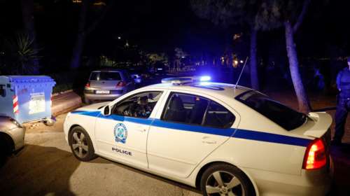 Πάτρα: Οπλοστάσιο με ρόπαλα και μολότοφ εντόπισε η ΕΛ.ΑΣ. σε συνδέσμους φιλάθλων