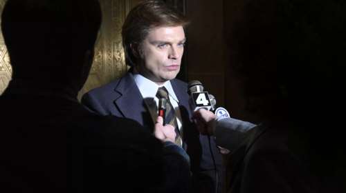 Ο σκηνοθέτης που ο Ντόναλντ Τραμπ προσπάθησε να σταματήσει με κάθε τρόπο μιλά για τη βιογραφική ταινία του