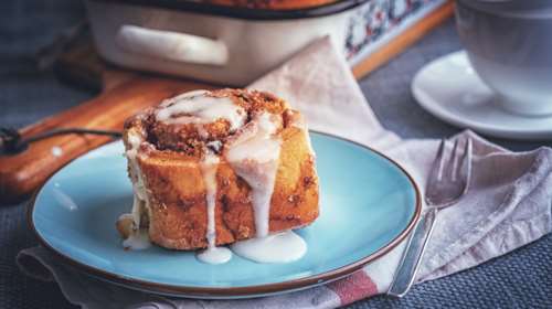 Το cinnamon roll έγινε κέικ- Θα θέλεις να το φτιάξεις σήμερα κιόλας!