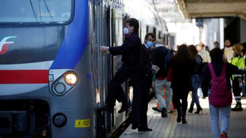 Έρευνα: Η έγκαιρη κυβερνητική παρέμβαση ήταν το &quot;κλειδί&quot; για να μην εξαπλωθεί ο κορονοϊός