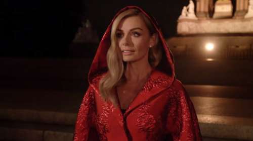 Κάθριν Τζένκινς: Αυτή είναι η 42χρονη τραγουδίστρια που θα τραγουδήσει πρώτη το  &quot;God Save the King&quot;