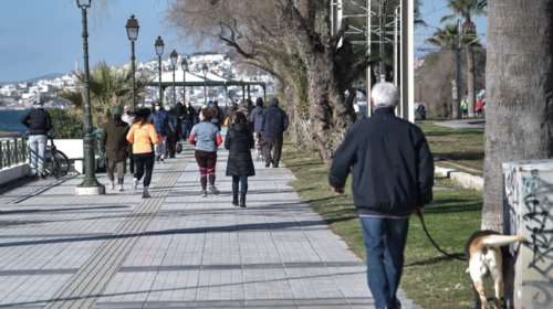 Καιρός: Ζέστη με ηλιοφάνεια το Σαββατοκύριακο αλλά και τοπικές ομίχλες