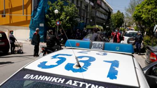 Κλινική Ταξιάρχαι: Γιατρός θετικός στον κορονοϊό αρνείται να σταματήσει τα εξωτερικά ιατρεία - Βίντεο