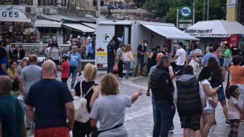 Κορονοϊός: Σε εξέλιξη έκτακτη σύσκεψη των λοιμωξιολόγων - Εντονη ανησυχία μετά την έξαρση των κρουσμάτων