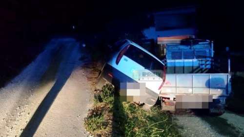 Γιάννενα:  Άνδρες της ΔΙΑΣ κράτησαν ΙΧ με τα χέρια τους πριν τουμπάρει σε χαντάκι και έσωσαν την οδηγό [Εικόνα]