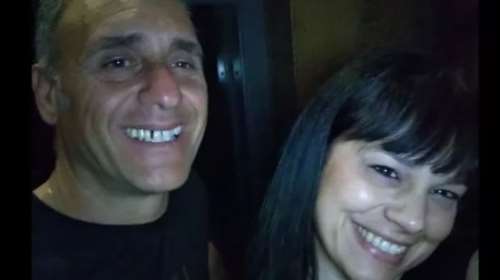 Δύναμη ψυχής: 42χρονη μητέρα τριών παιδιών νίκησε τον καρκίνο, έδωσε Πανελλήνιες και πέτυχε τον στόχο της