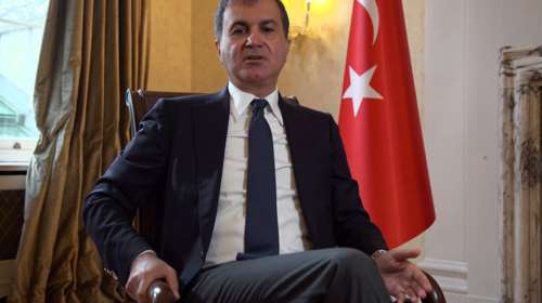 Οργισμένος ο Τσελίκ λόγω της επίσκεψης Πομπέο: Δεν βοηθούν την ειρήνη οι δηλώσεις στήριξης στην Ελλάδα