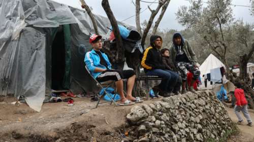 Κορονοϊός: Δύο ύποπτα κρούσματα στη Μόρια - Τέθηκαν σε καραντίνα