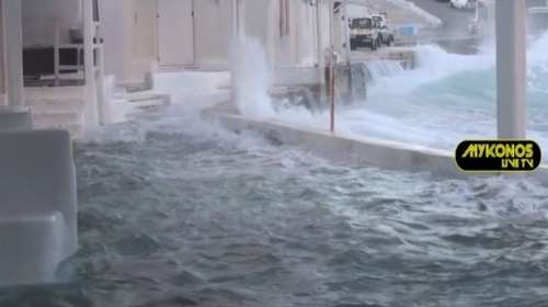 Βούλιαξε η Μικρή Βενετία στη Μύκονο από την κακοκαιρία - Πλημμύρισαν τα Ματογιάννια