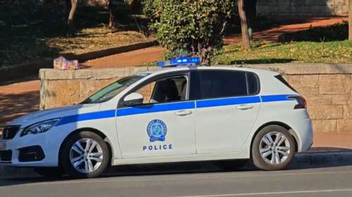 Μοτοσικλέτα παρέσυρε ηλικιωμένη στη Βασιλίσσης Σοφίας: Στο νοσοκομείο με σοβαρά τραύματα μεταφέρθηκε η γυναίκα [βίντεο]