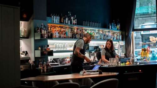 Πήγαμε στο καλύτερο μπαρ του κόσμου, ήπιαμε και αποφασίσαμε: Αξίζει το &quot;Sips&quot; τον τίτλο του;