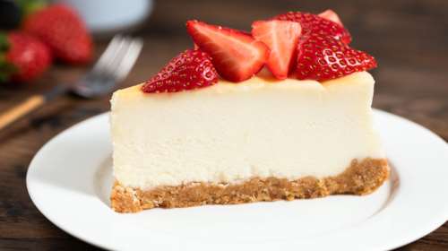Δροσερό cheesecake φράουλα χωρίς ζάχαρη - Ελαφρύ και πεντανόστιμο γλυκό