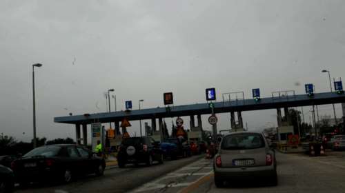 Πάτρα: Ο Διευθυντής της Ασφάλειας και όσοι αστυνομικοί ήταν σε υπηρεσία καταδίωξαν οδηγό που δεν πλήρωσε διόδια