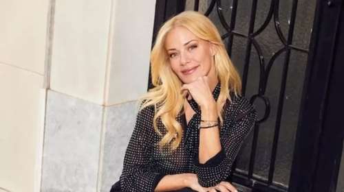 Ζέτα Μακρυπούλια: Η εμφάνιση σε τόνους του καφέ και η dressy λεπτομέρεια που έκανε τη διαφορά