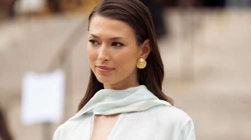 Ροζ shimmery χείλη, λιλά σκιά και όλα τα χρώματα στο μακιγιάζ που θα δοκιμάσουμε τώρα