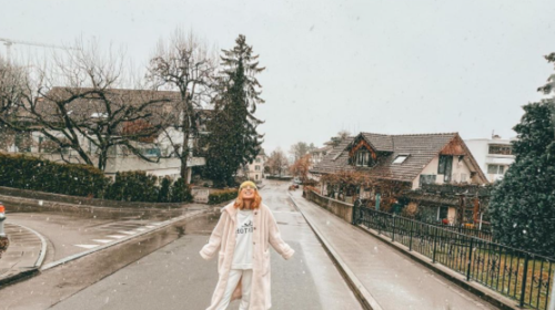 Με πυτζάμες σε σούπερ μάρκετ στη Ζυρίχη η Μαρία Ηλιάκη: Η αντίδραση του συντρόφου της [Βίντεο]