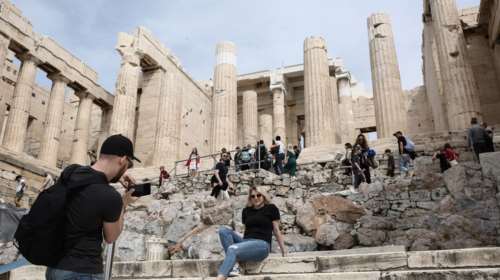 Κορονοϊός: 22.451 νέα κρούσματα σήμερα - 60 θάνατοι και 348 διασωληνωμένοι