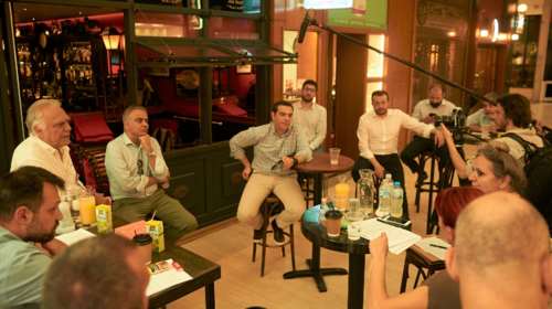Τι συζήτησε ο Τσίπρας με τους επιχειρηματίες της εστίασης στην περιοδεία στο κέντρο της Αθήνας