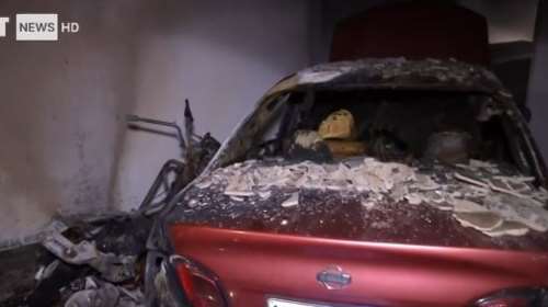 Θεσσαλονίκη: Κάηκαν 2 ΙΧ αυτοκίνητα και μία μηχανή από φωτιά σε πυλωτή