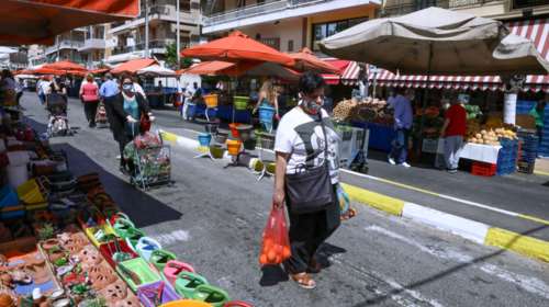 Επιστρέφουν στην &quot;κανονικότητα&quot; οι λαϊκές αγορές: Καταργείται η απόσταση των 5 μέτρων μεταξύ των πάγκων
