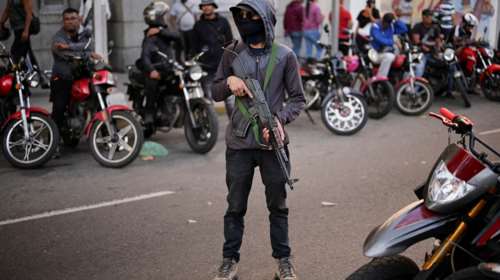 Ανάλυση του Ιάσονα Πιπίνη για τη σύλληψη Μαδούρο:  Ο ηγέτης της  Βενεζουέλας "προδώθηκε" από τον στρατό του